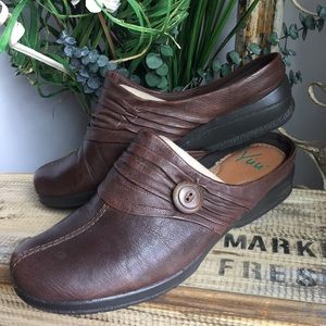 YUU Brown Leather Slip on Gilmore loafer 9